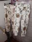 Hose mit Blume Print