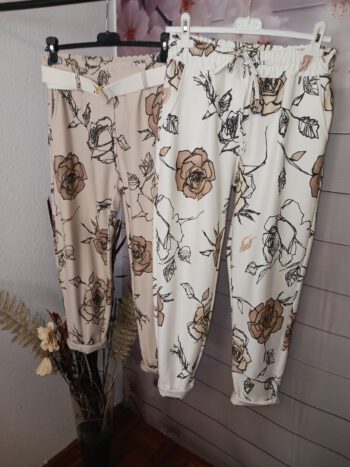 Hose mit Blume Print
