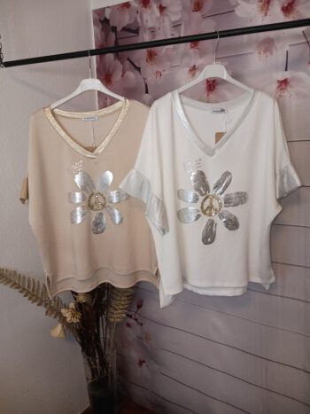 Bluse mit Blume