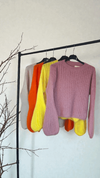 Damenpullover aus Mohair mit Puffärmeln(38-42/44)